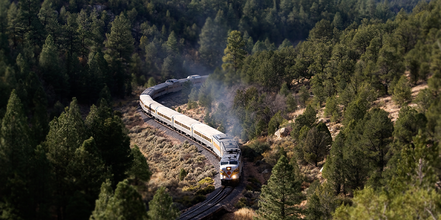 Marvel at the Grand Canyon by heritage rail